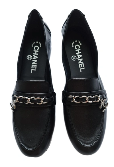 Pre-owned Chanel Loafers With Silver Chain In Black