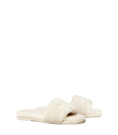 Shop Tory Burch Double T Shearling Slide In New Ivory / Gold
