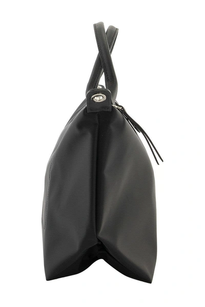 Shop Longchamp Le Pliage Néo - Top Handle Bag M In Black