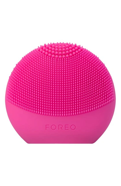 Shop Foreo Luna™ Fofo Skin Analysis Facial Cleansing Brush In Fuchsia