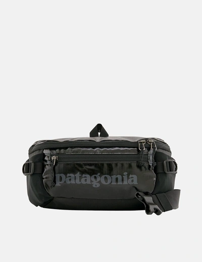 Shop Patagonia Black Hole Waist Pack (5l)