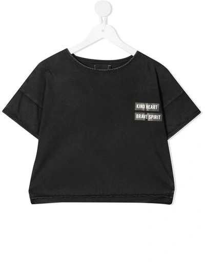 Shop Andorine Teen Slogan Print Cropped T-shirt In Black