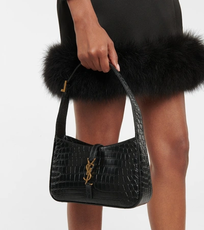 Saint Laurent Le 5 À 7 Leather Shoulder Bag In Black