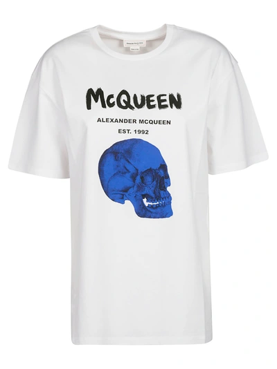 Shop Alexander Mcqueen Skull Print Logo T-shirt In Bianco