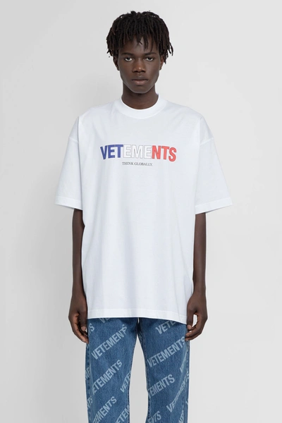 Shop Vetements T Shirts In White