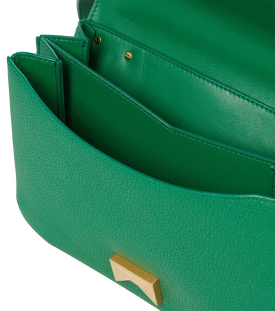 Bottega Veneta Point Shoulder Bag Braided Leather Small Green 2180131
