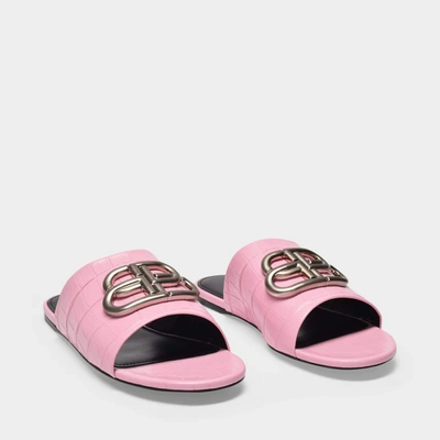 Shop Balenciaga Oval Bb F05 Sandals In Pink