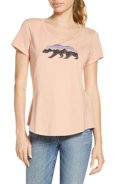 Shop Patagonia Fitz Roy Bear Organic Cotton Graphic Tee In Scotch Pink - Scpi