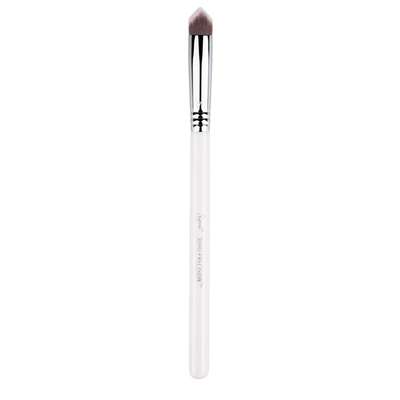 Shop Sigma Beauty 3dhd® - Precision Brush In White