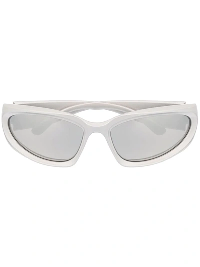 Shop Balenciaga Swift Oval-frame Sunglasses In Silver