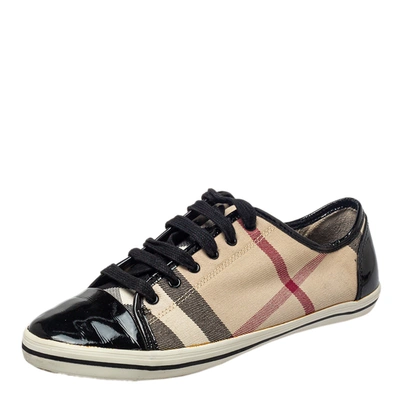 Pre-owned Burberry Beige/black Novacheck Canvas And Patent Leather Cap Toe Low Top Sneakers Size 40