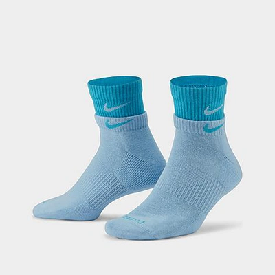 Shop Nike Everyday Plus Cushioned Training Quarter Socks In Psychic Blue/chlorine Blue