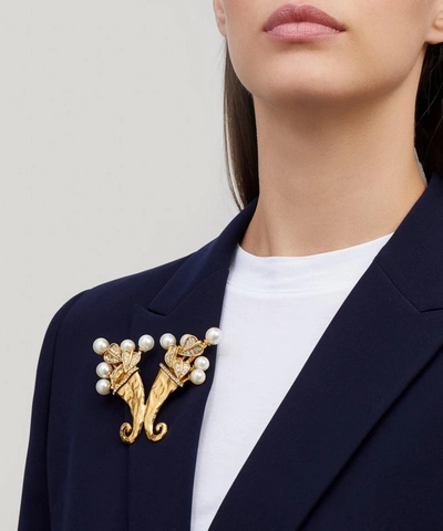 Shop Designer Vintage 1980s Chanel Faux Pearl And Diamond Cornucopia Brooch In Gold