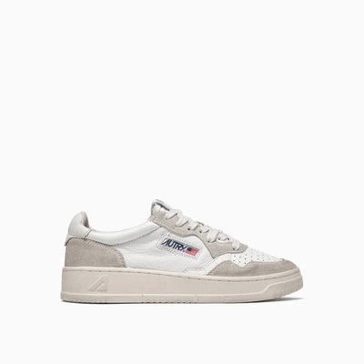 Shop Autry 01 Low Sneakers Aulw Nc06 In White