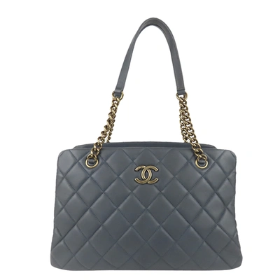 Pre-owned Chanel Blue Matelass&eacute; Caviar Chain Shoulder Bag