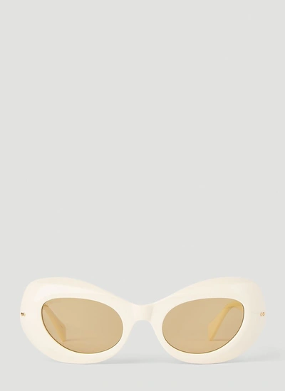 Shop Gucci Eyewear Cat In White