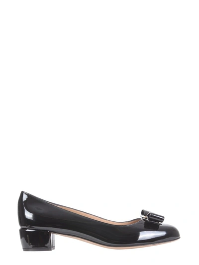 Shop Ferragamo Salvatore  Vara Bow Pumps In Black