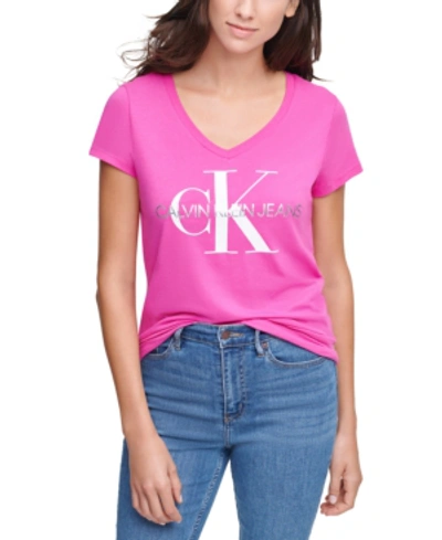 Shop Calvin Klein Jeans Est.1978 V-neck Logo T-shirt In Cali Pink