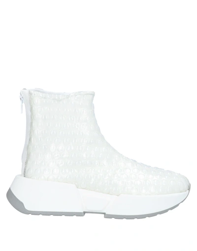 Shop Mm6 Maison Margiela Woman Ankle Boots White Size 5 Rubber, Soft Leather