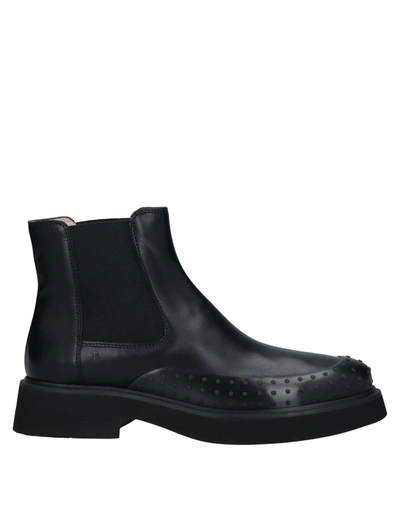Tod's Ankle Boots In Black