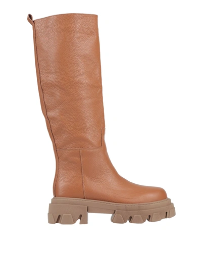Shop Bali Ē Woman Boot Camel Size 7 Soft Leather In Beige
