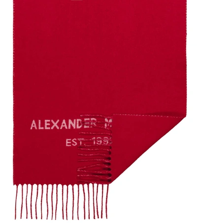 Shop Alexander Mcqueen Logo Wool Scarf In 红色