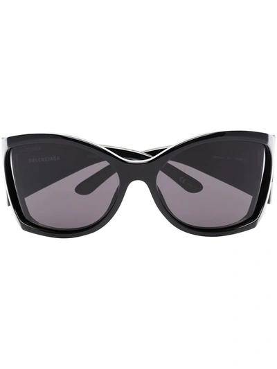 Shop Balenciaga Void Butterfly-frame Sunglasses In Schwarz