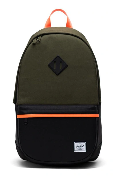 Herschel Supply Co. - Heritage Sleeve