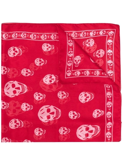 Shop Alexander Mcqueen Skull-print Scarf In Rot