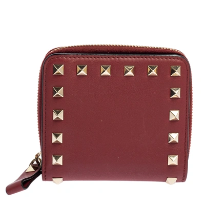Pre-owned Valentino Garavani Red Leather Rockstud Compact Wallet
