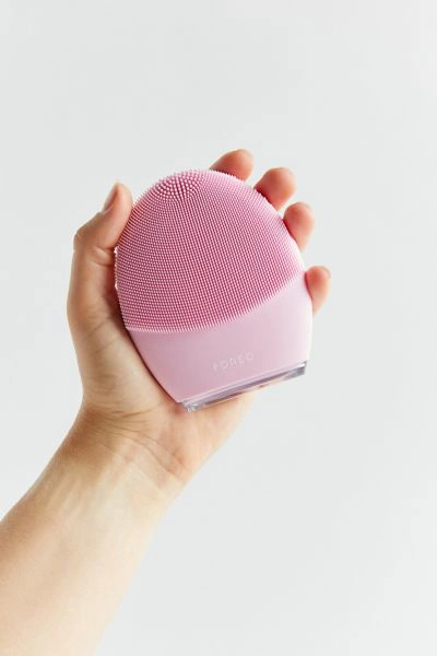 Shop Foreo Luna 3 Smart Facial Cleansing Device In Pink