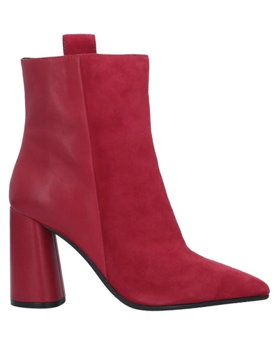 Shop Elvio Zanon Woman Ankle Boots Red Size 6 Soft Leather