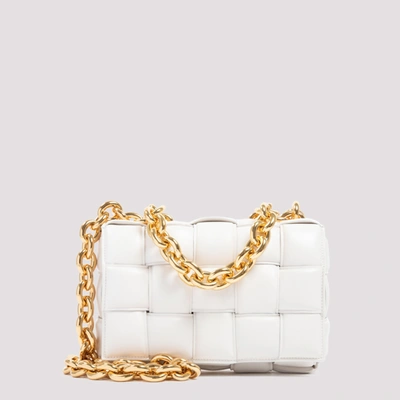 Shop Bottega Veneta The Chain Cassette Shoulder Bag In White