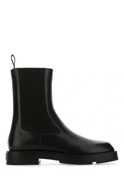 Shop Givenchy Black Leather Chelsea Boots  Black  Uomo 40