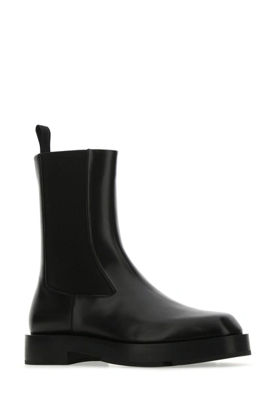 Shop Givenchy Black Leather Chelsea Boots  Black  Uomo 40