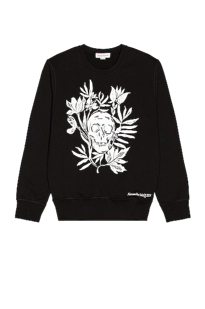 Shop Alexander Mcqueen Skull Print Sweatshirt In Black
