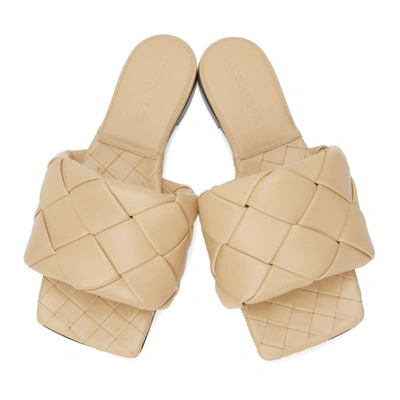 Shop Bottega Veneta Beige Intrecciato Lido Sandals In 2624 Cane