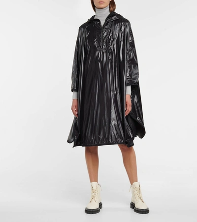 Moncler Convertible Raincoat In Black
