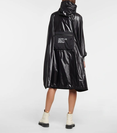 Moncler Convertible Raincoat In Black