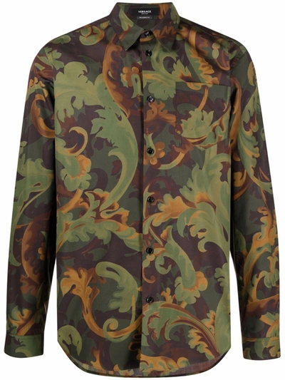 Shop Versace Baroccoflage-print Shirt In Grün