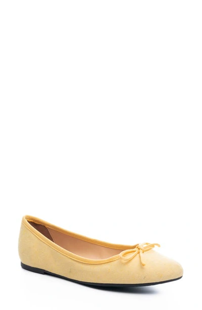Shop Ali Macgraw Cheery Houndstooth Flat In Yellow