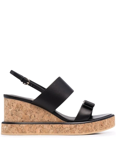 Shop Ferragamo Vara Bow 55mm Wedge Sandals In Schwarz