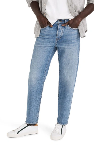 Shop Madewell Authentic Flex Relaxed Taper Jeans In Marcey