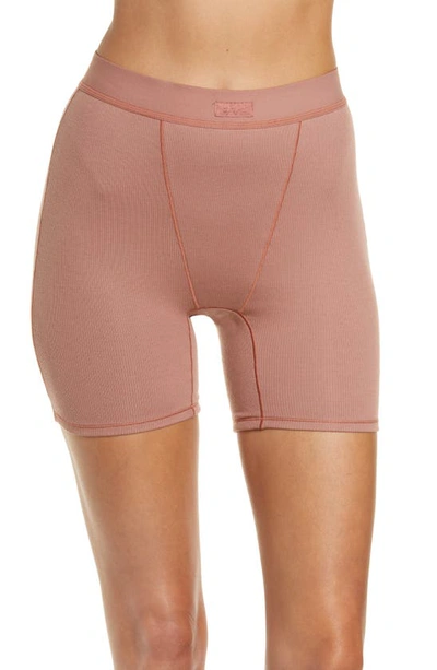 Shop Skims Cotton Rib Boxers In Rose Clay