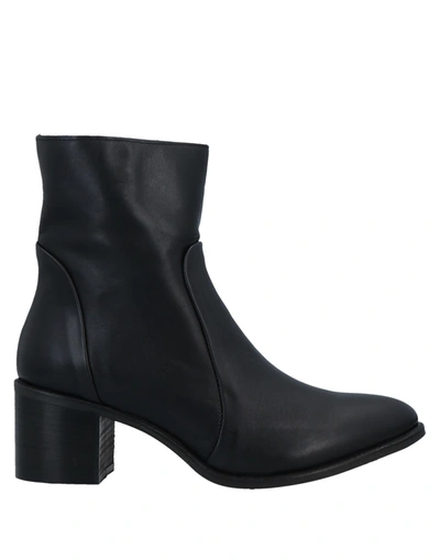 Shop Le Pepite Woman Ankle Boots Black Size 6 Calfskin