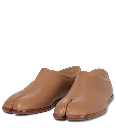 Shop Maison Margiela Tabi Leather Loafers In Brown