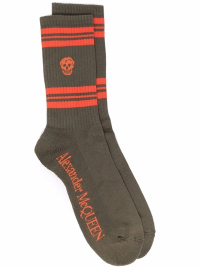 Shop Alexander Mcqueen Skull-motif Socks In 绿色