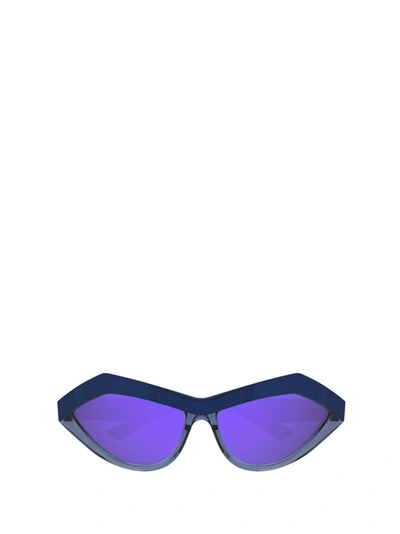 Shop Bottega Veneta Eyewear Cat In Blue