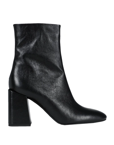Shop Furla Block Ankle Boot T.80 Woman Ankle Boots Black Size 8 Soft Leather