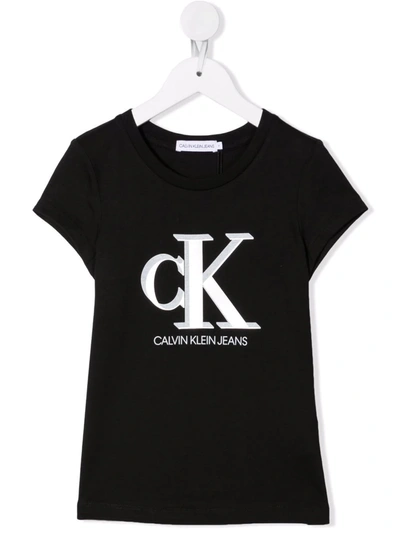 Shop Calvin Klein Logo-print Cotton T-shirt In 黑色